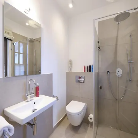 Reetland Am - Luxusplus Reetdachvilla Mit 4 Schlafzimmern, Aussensauna, Loungebereich Und Kamin H06